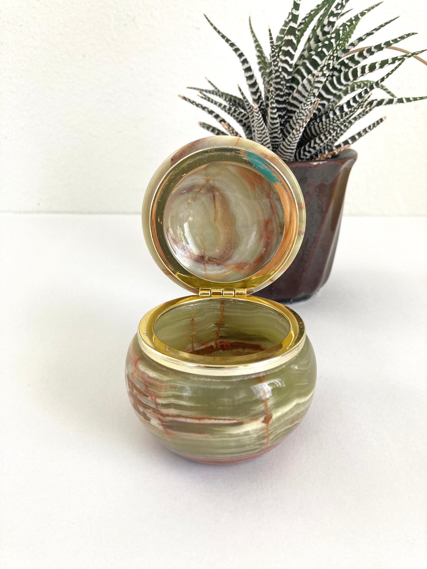 Onyx Trinket Box w/ Hinged Lid
