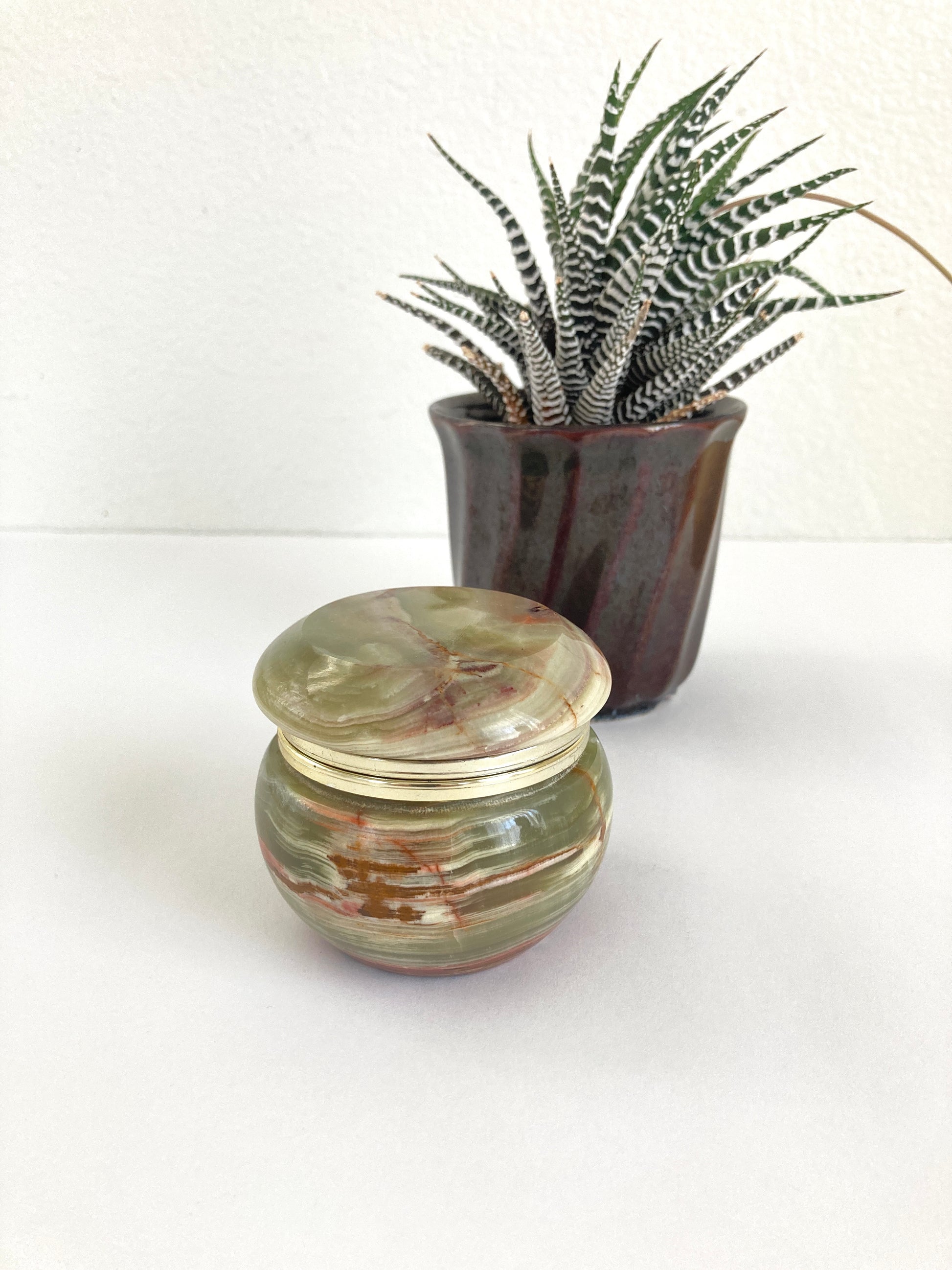 Onyx Trinket Box w/ Hinged Lid