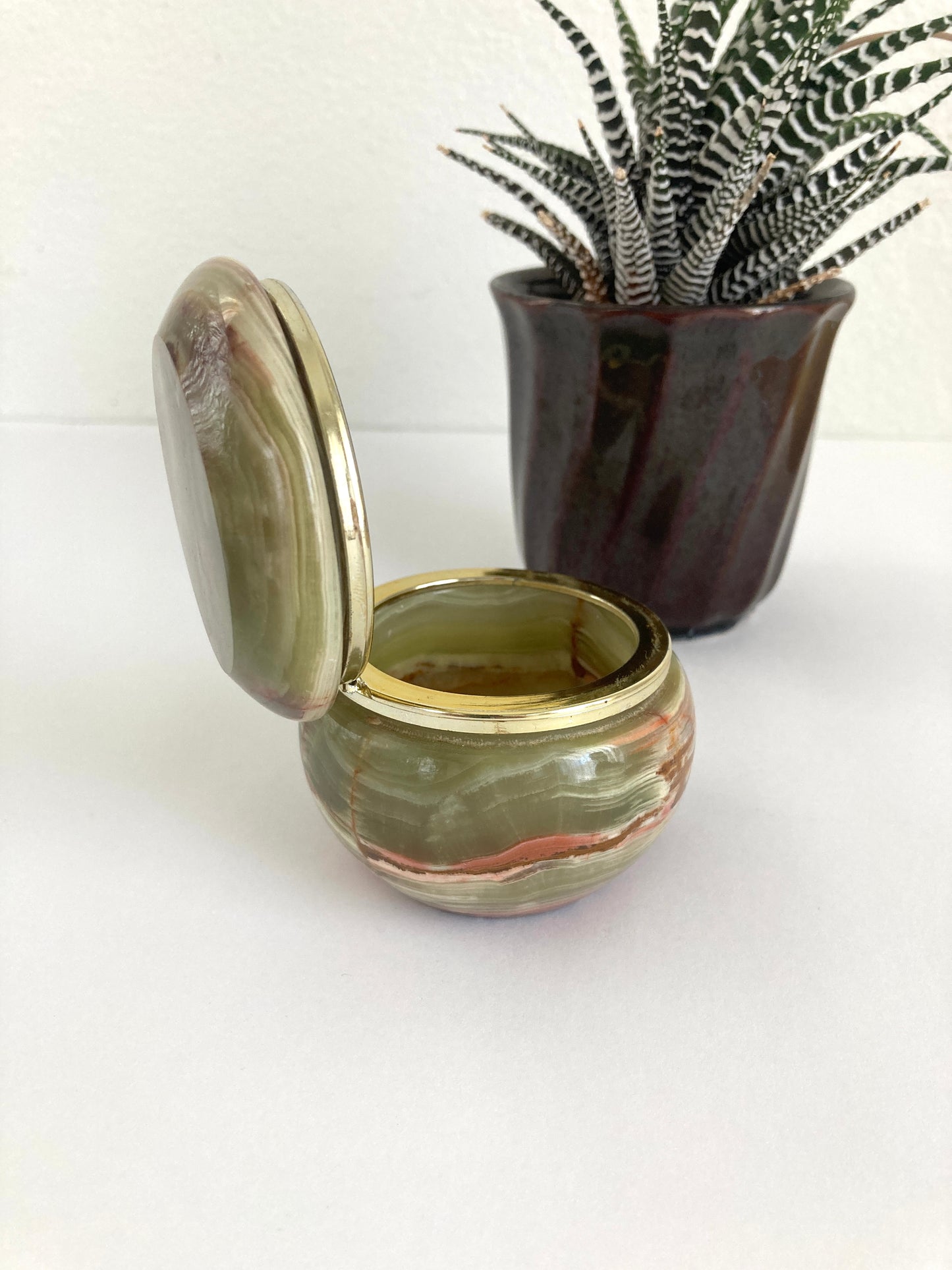 Onyx Trinket Box w/ Hinged Lid