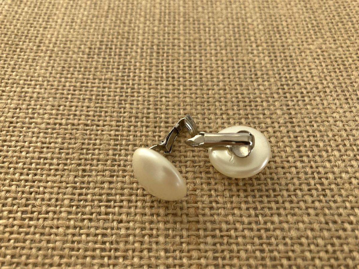 Vintage Cream Pearl Button Clip on Earrings