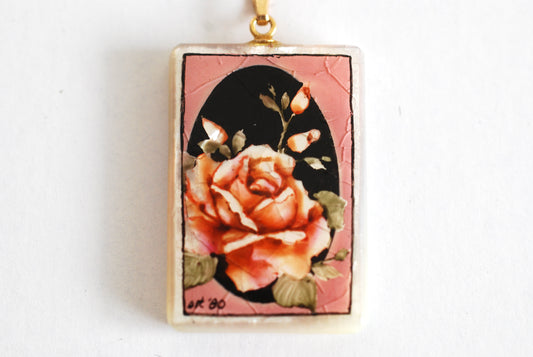 Hand Painted Hawaiian Mother of Pearl Pendant Necklace
