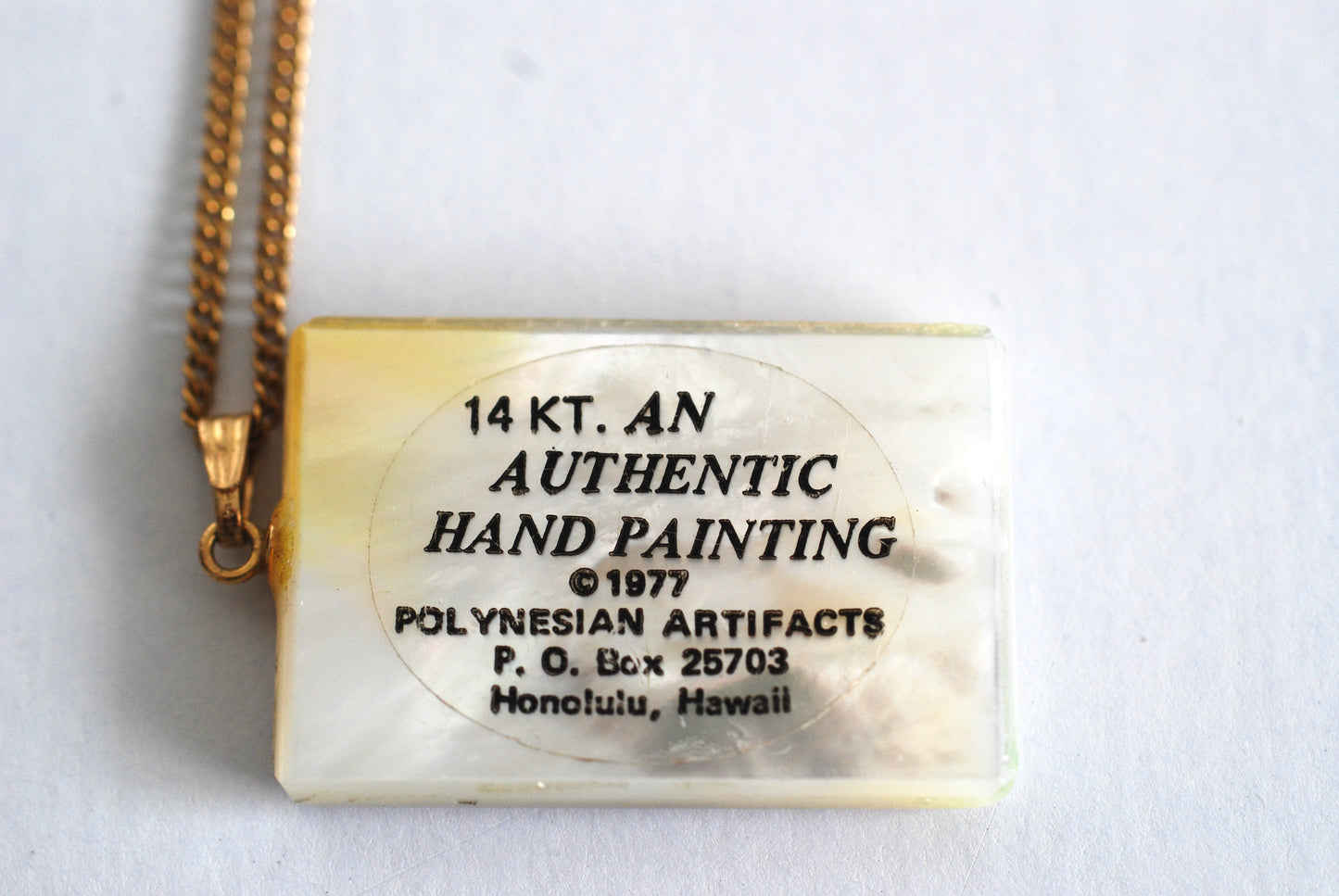 Hand Painted Hawaiian Mother of Pearl Pendant Necklace