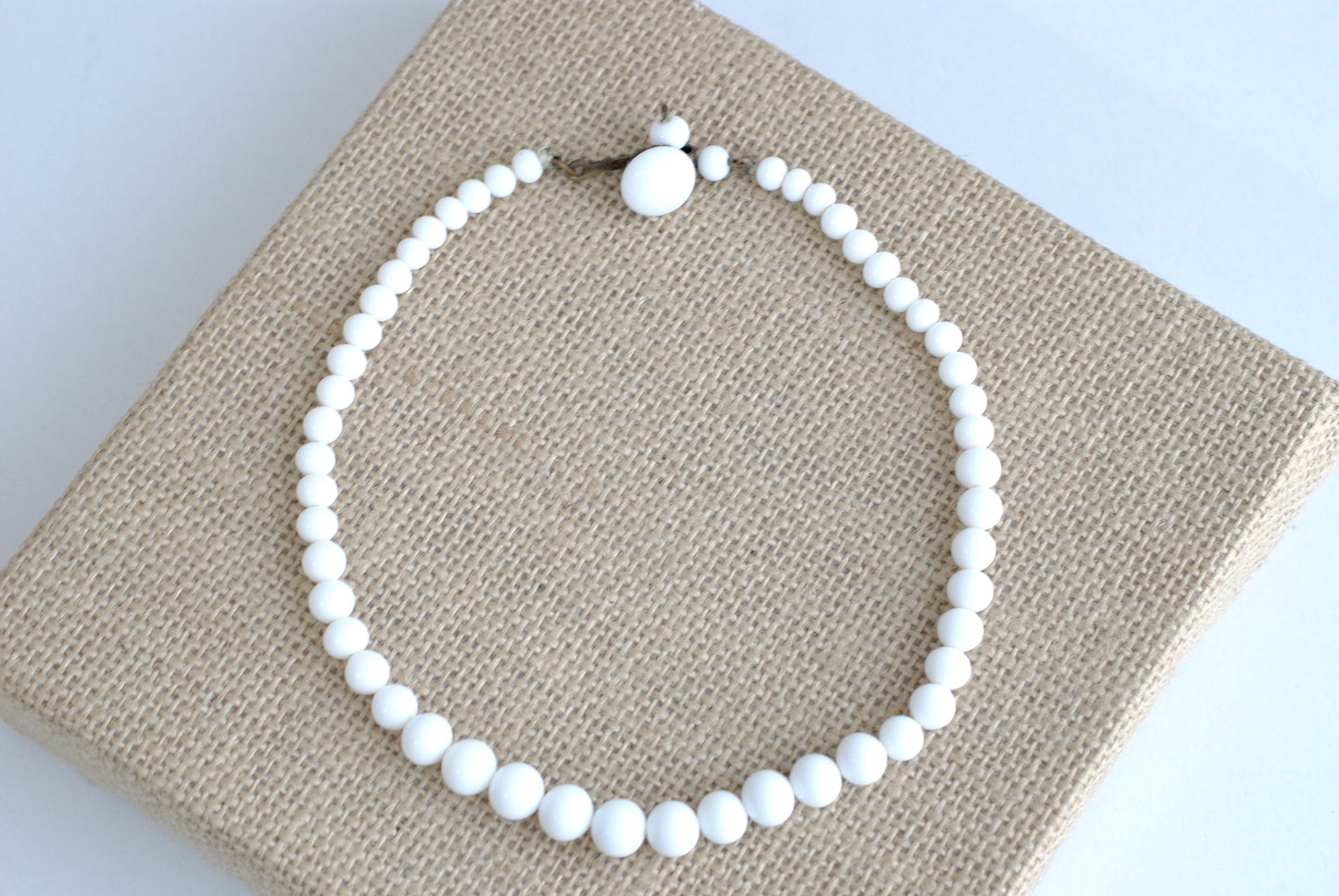 Vintage Milk Glass Necklace Graduated Bead Choker