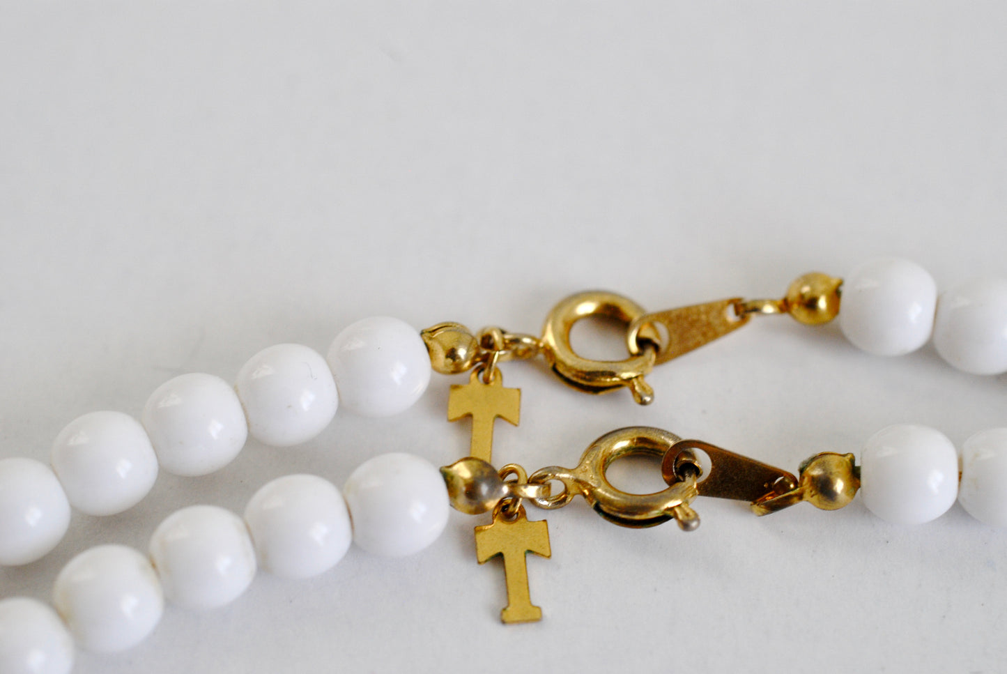 White and Gold Trifari Beaded Necklace Pair