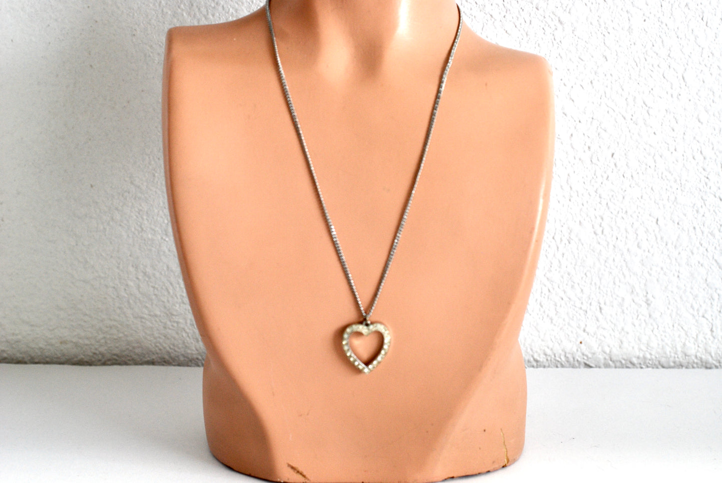 Vintage 1950s Clear Rhinestone and Rhodium Heart Pendant Necklace