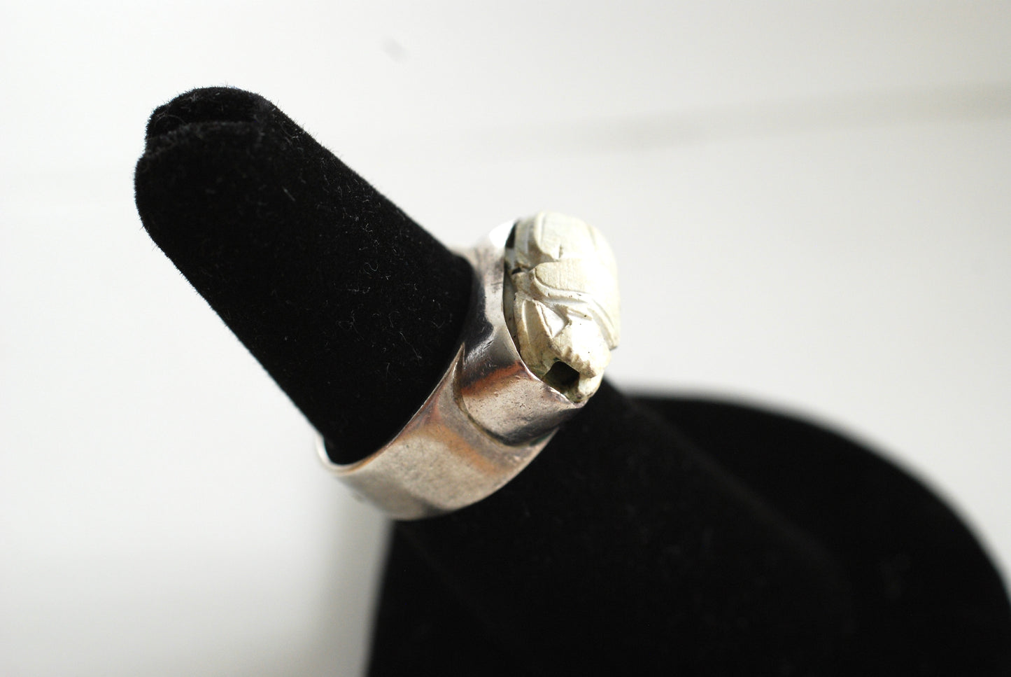 Egyptian Revival Scarab Bead Sterling Silver Ring size 7