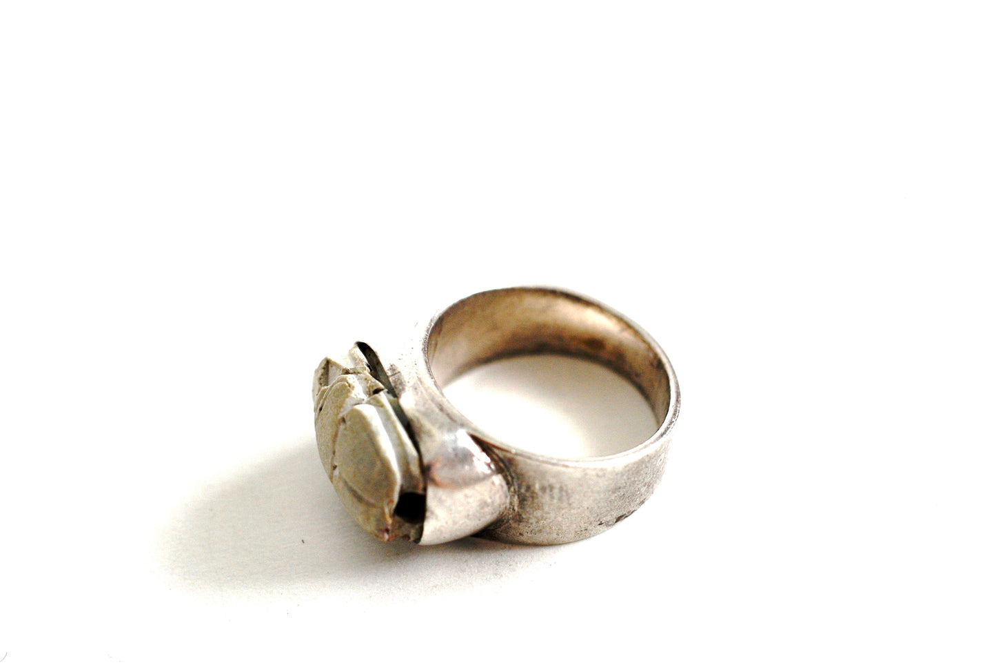 Egyptian Revival Scarab Bead Sterling Silver Ring size 7