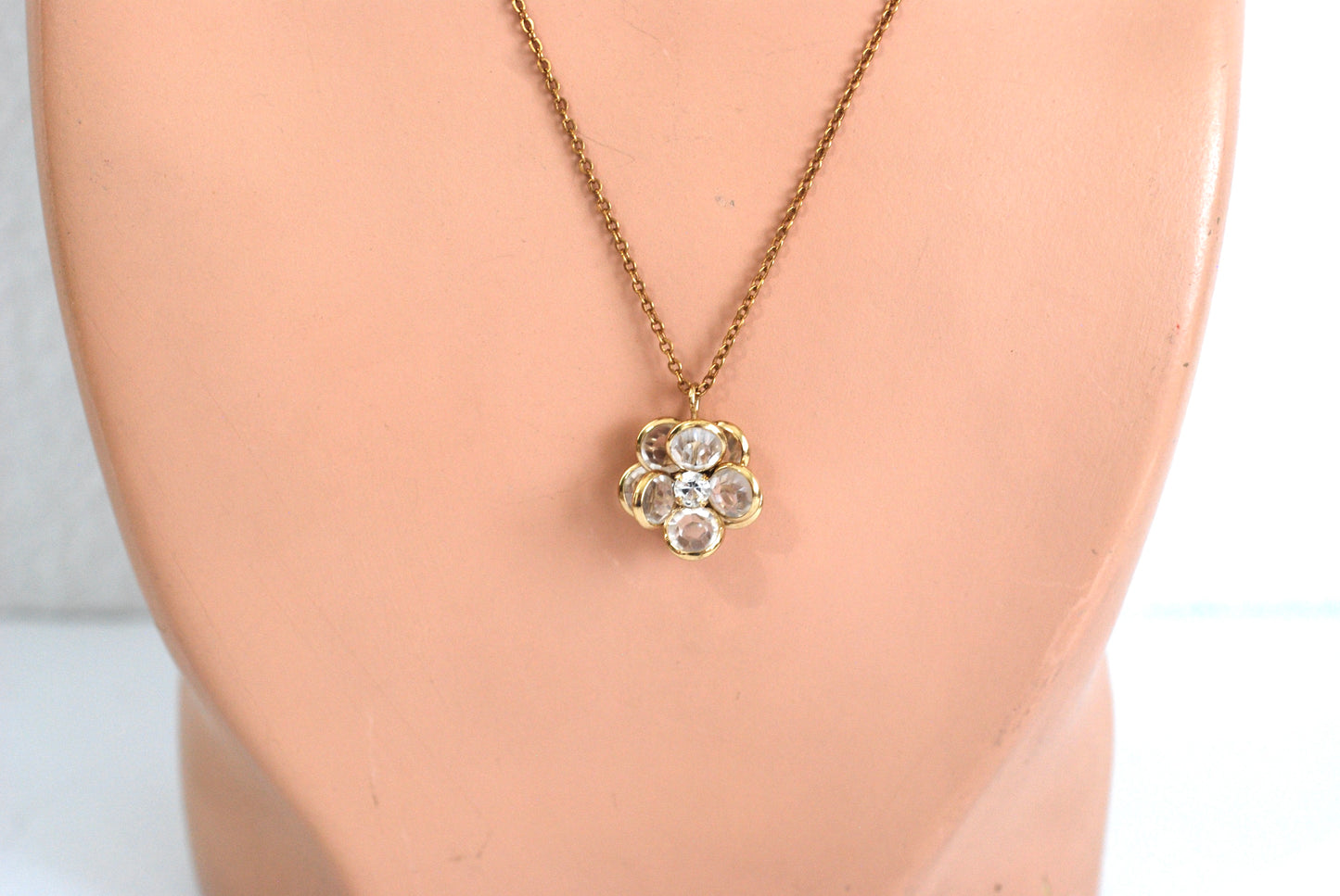 Vintage Crystal Flower Pendant Necklace Gold Plated