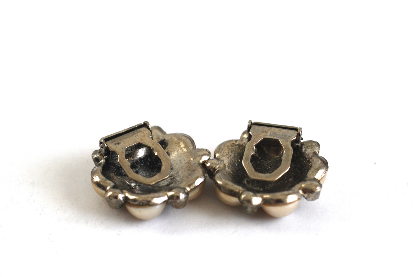 1930s Pair of Dress Clips Pearl and Rhinestone