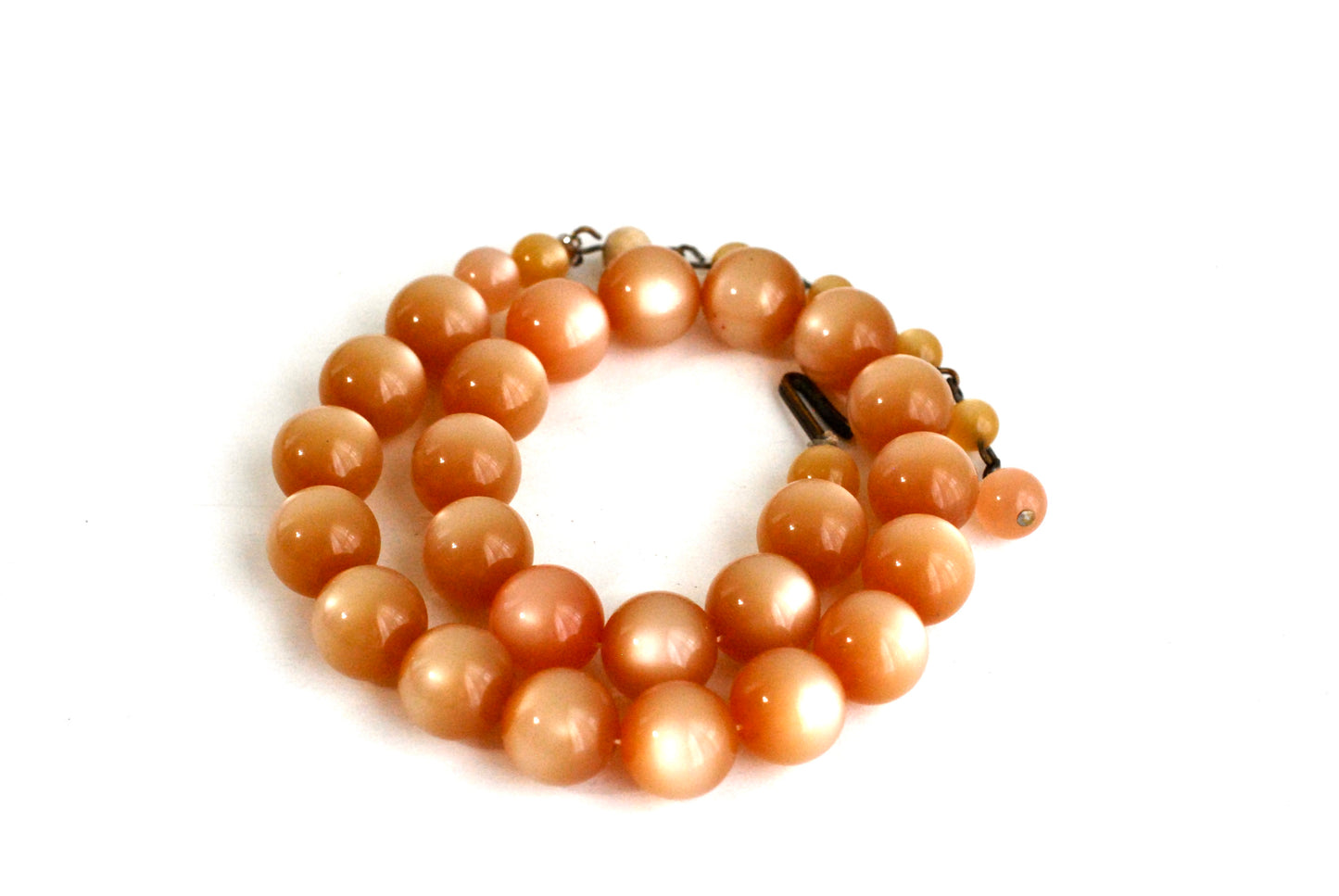 Vintage Peach Moonglow Thermoset Bead Choker Necklace