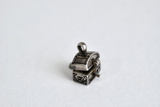 Sterling Silver Moveable Treasure Chest Charm