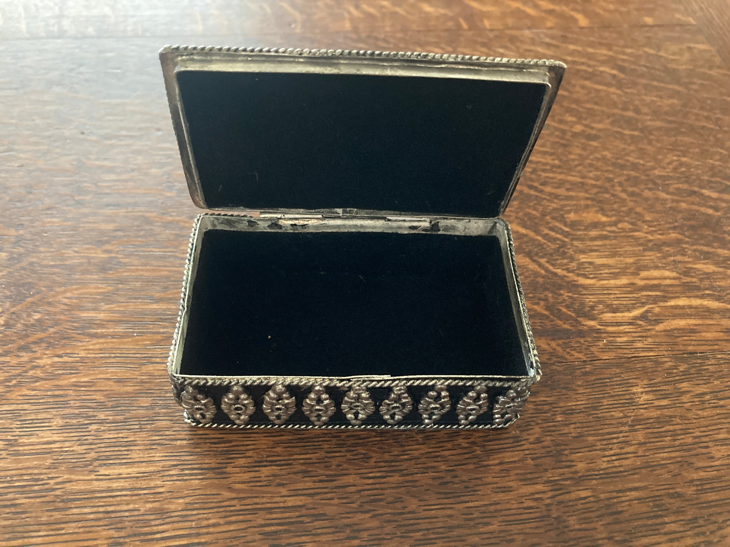 Tibetan Silver Filigree Gemstone Trinket Box
