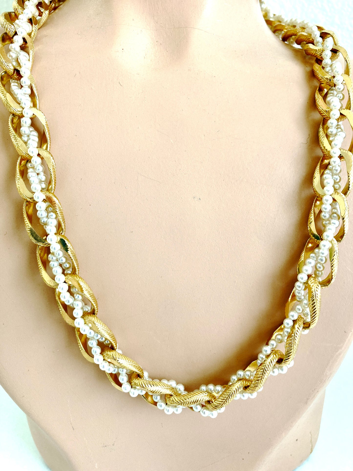 Gold Tone Textured Chain with Woven Pearl Necklace