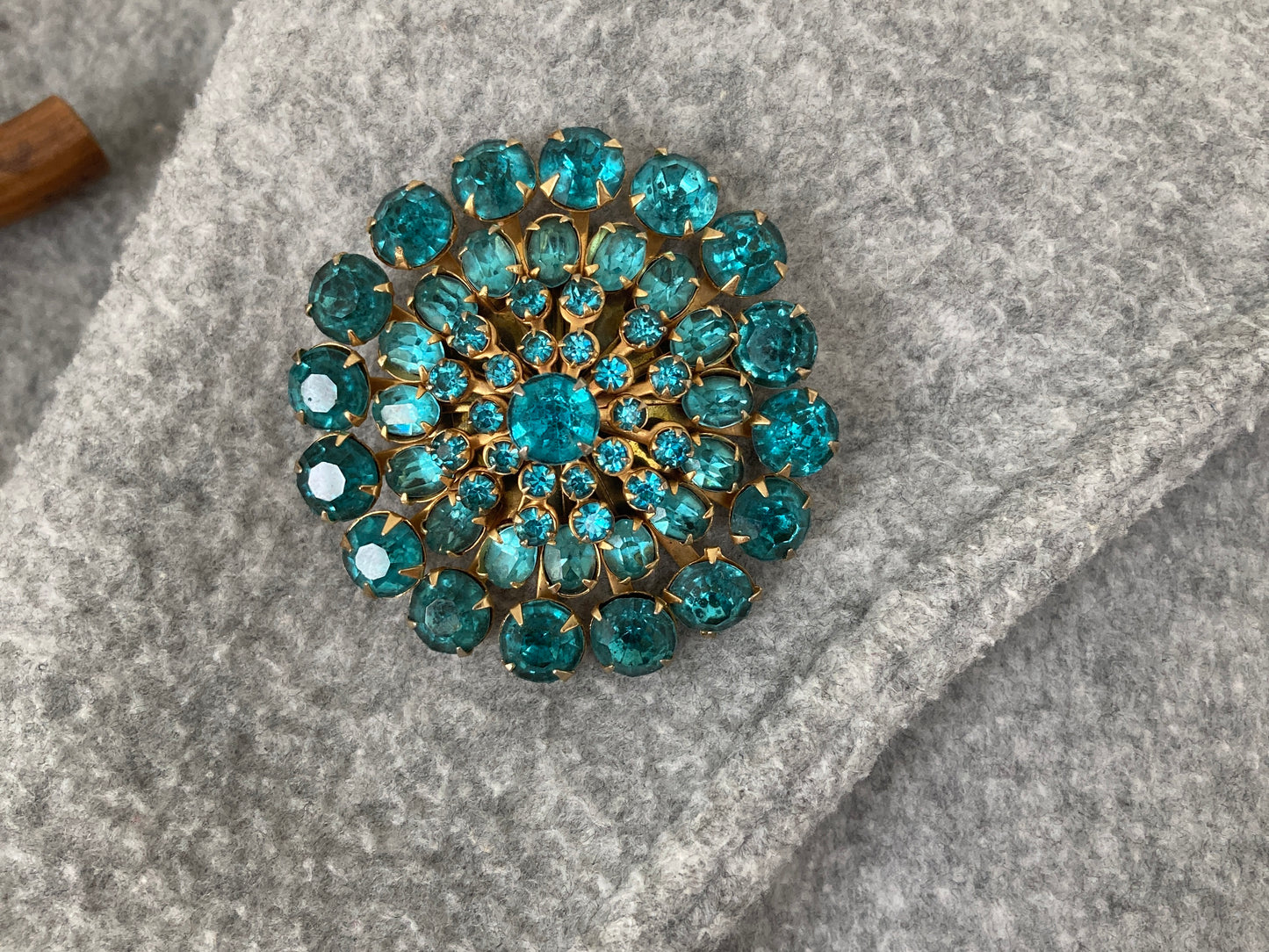 Vintage Aqua Rhinestone Starburst Dome Brooch