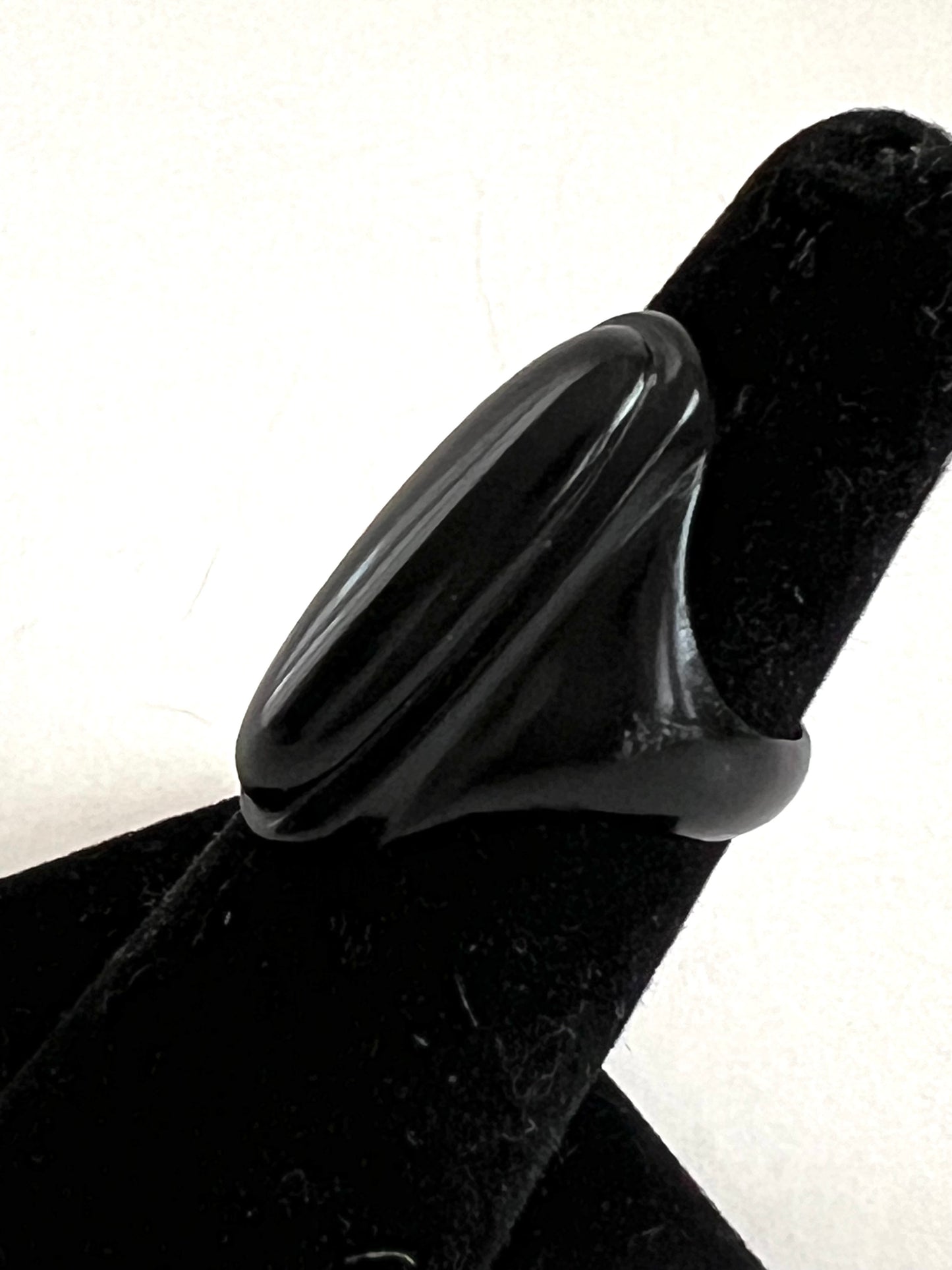 Oblong Lozenge Shape Black Plastic Ring Size 6