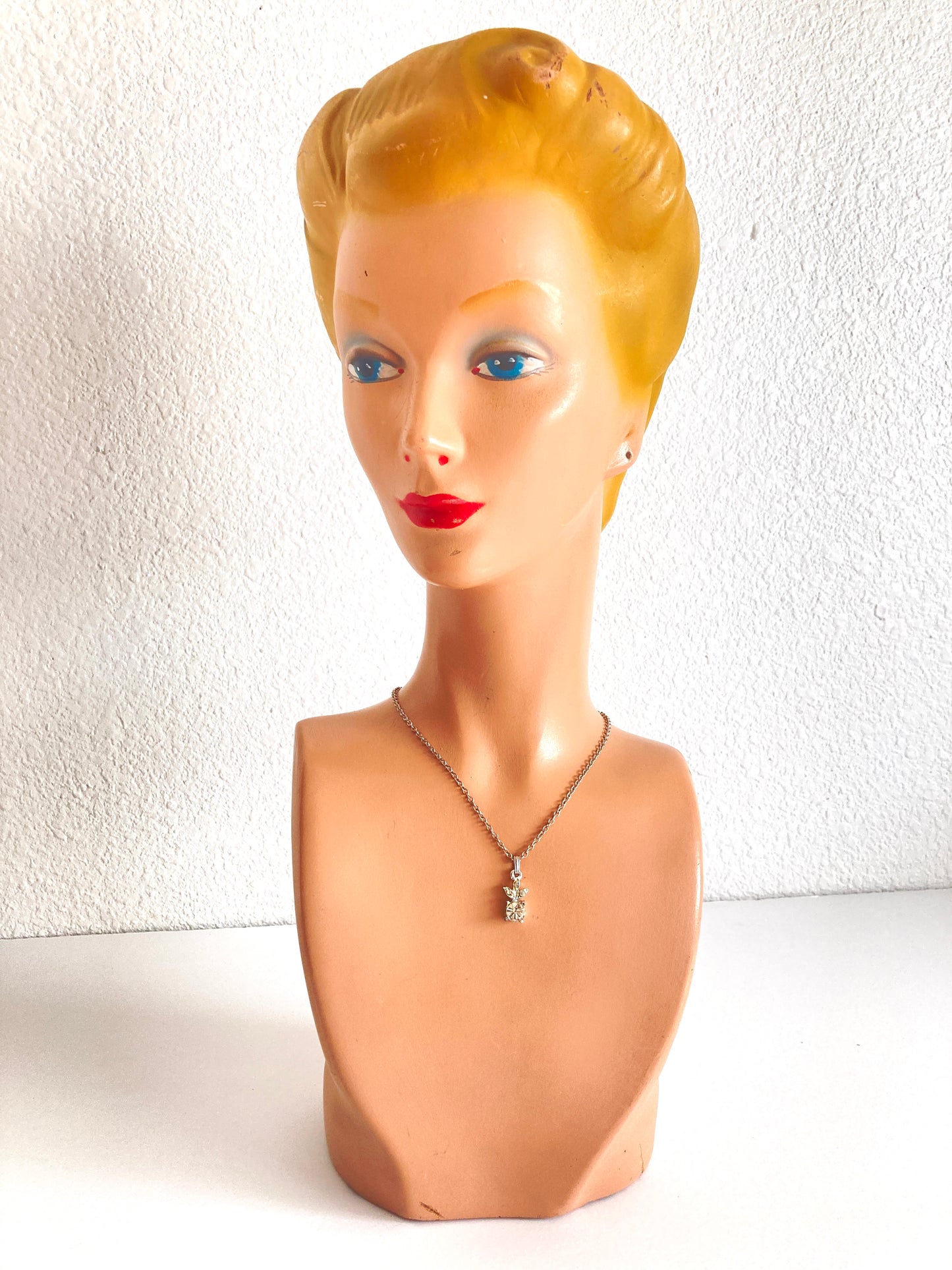 Vintage 1950s Tiny Rhinestone Pendant Necklace