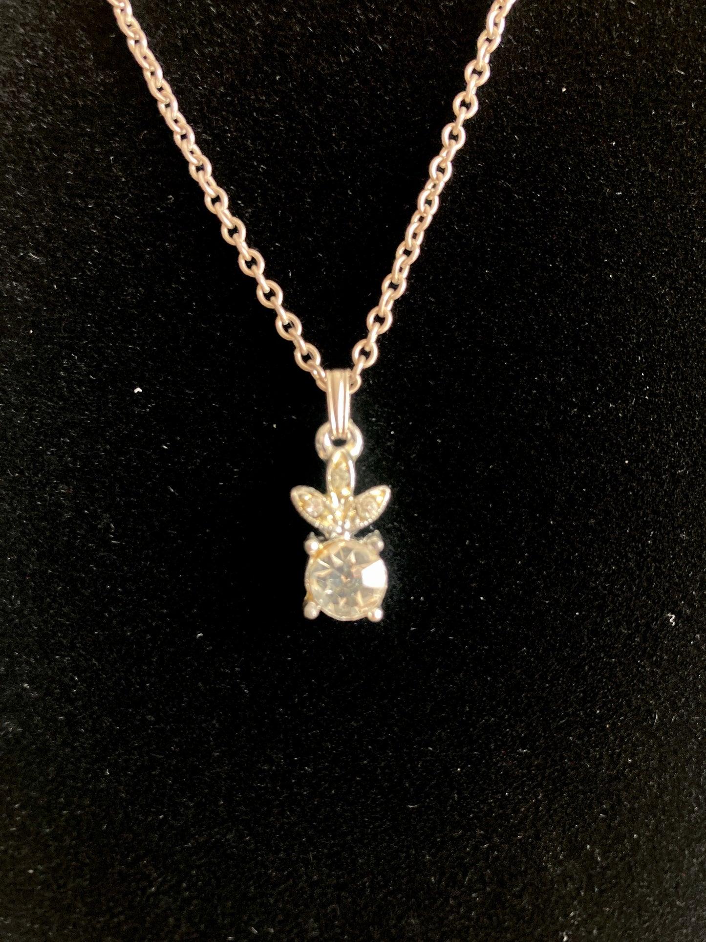 Vintage 1950s Tiny Rhinestone Pendant Necklace