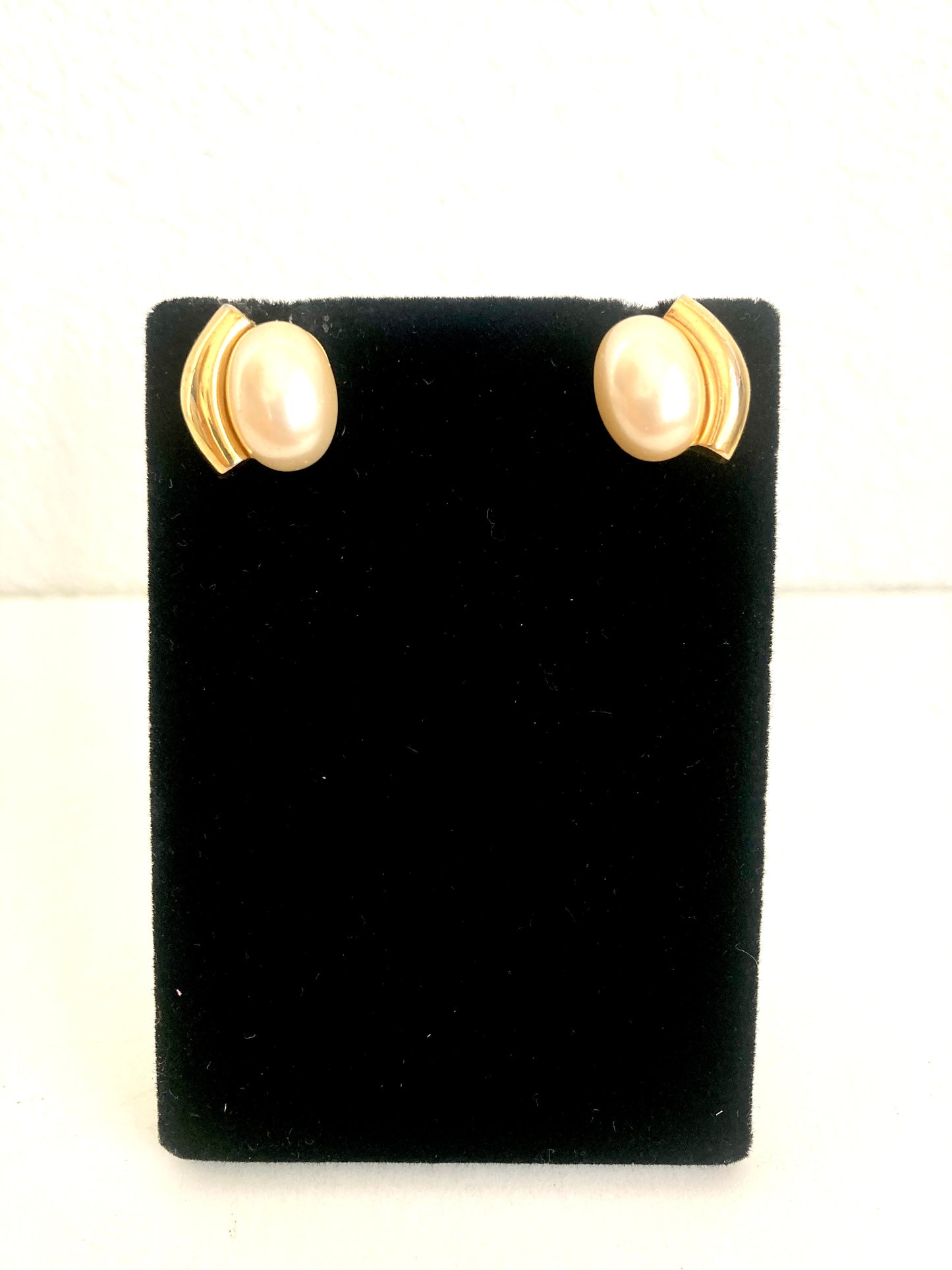 Aldo Cipullo Trifari Goldtone and Pearl Earrings