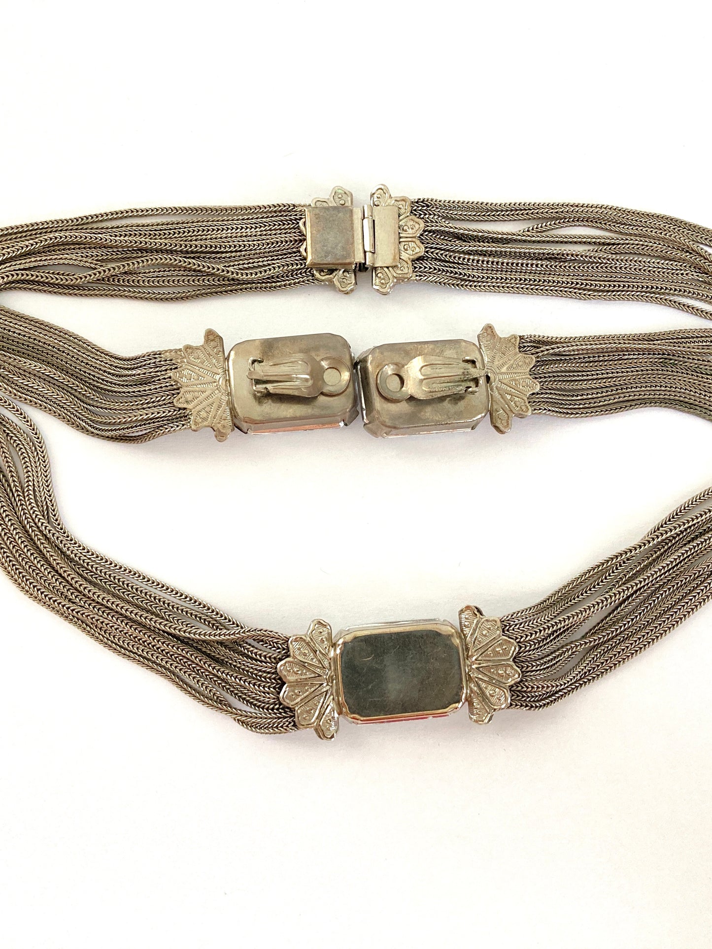 Chunky Silver-tone Deco Look Choker and Earrings Set