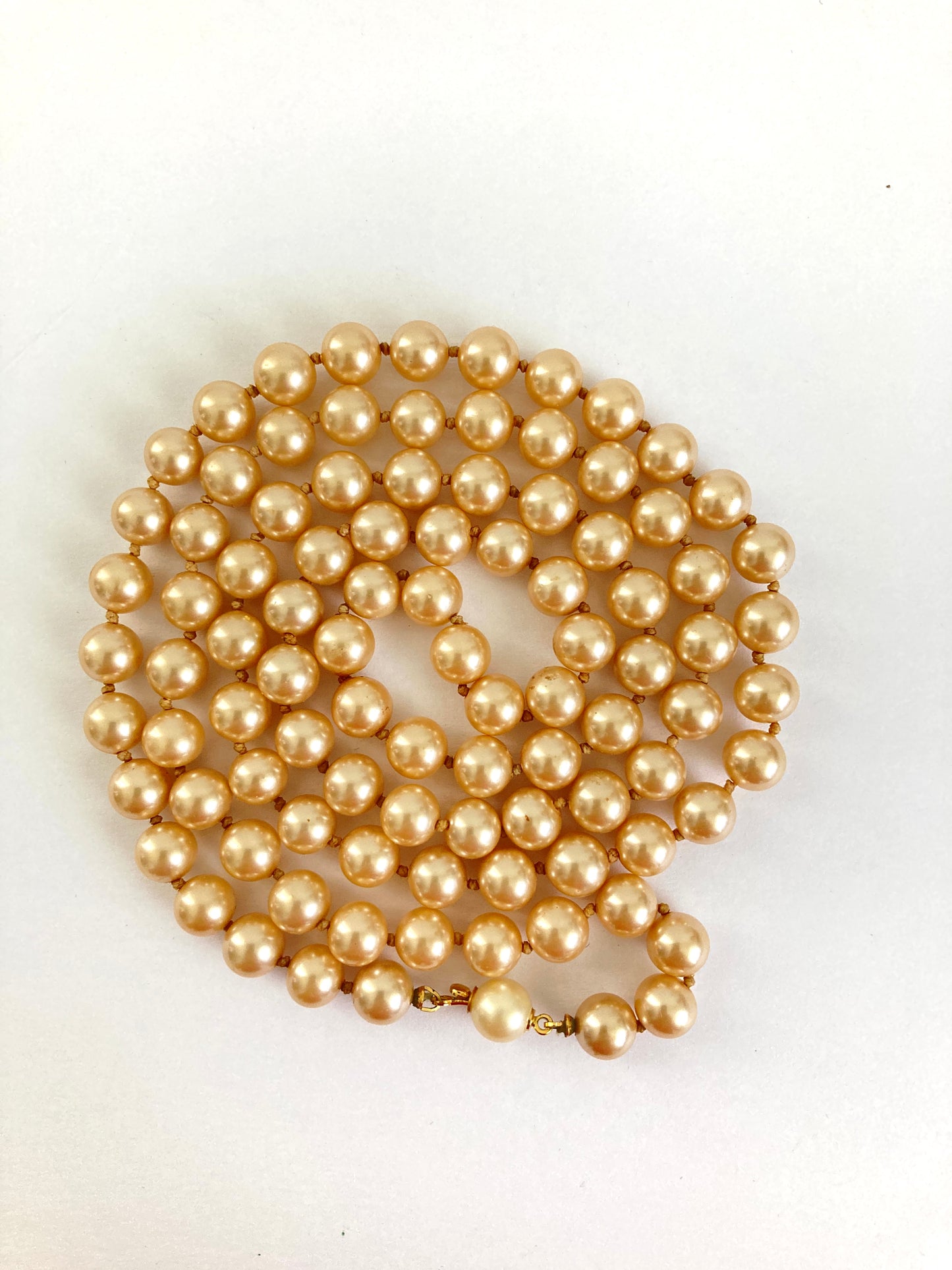Vintage Single Strand of Cream Pearls