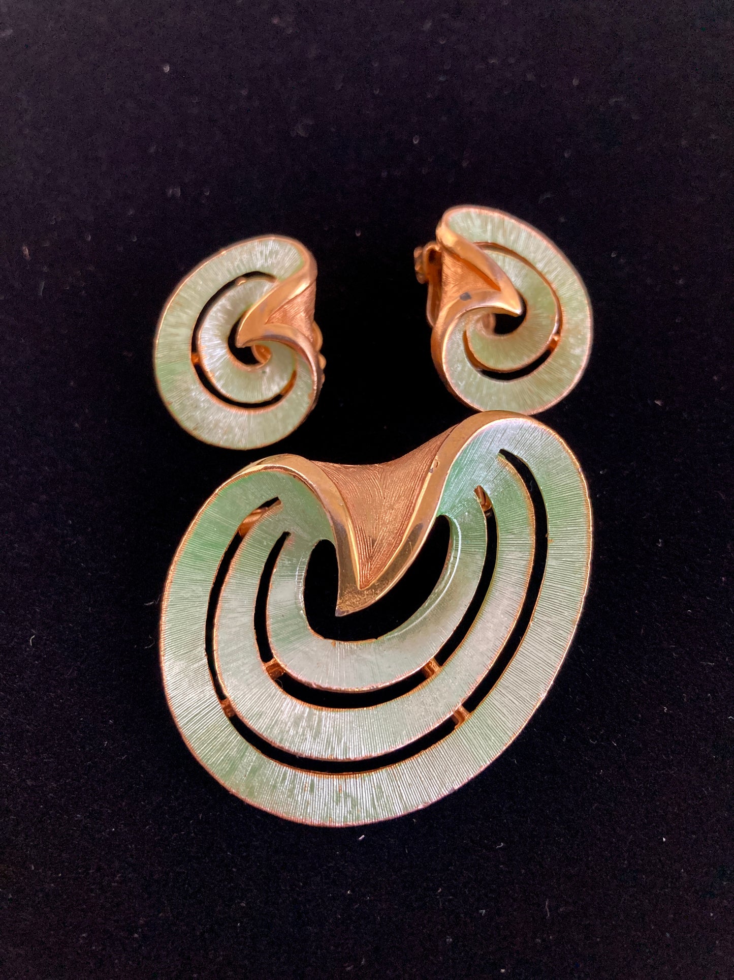 Pale Green & Gold Swirl Brooch and Earrings by JJ