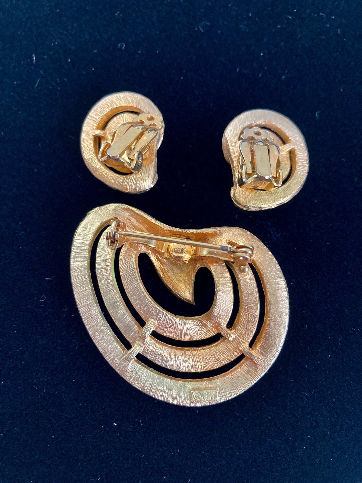 Pale Green & Gold Swirl Brooch and Earrings by JJ