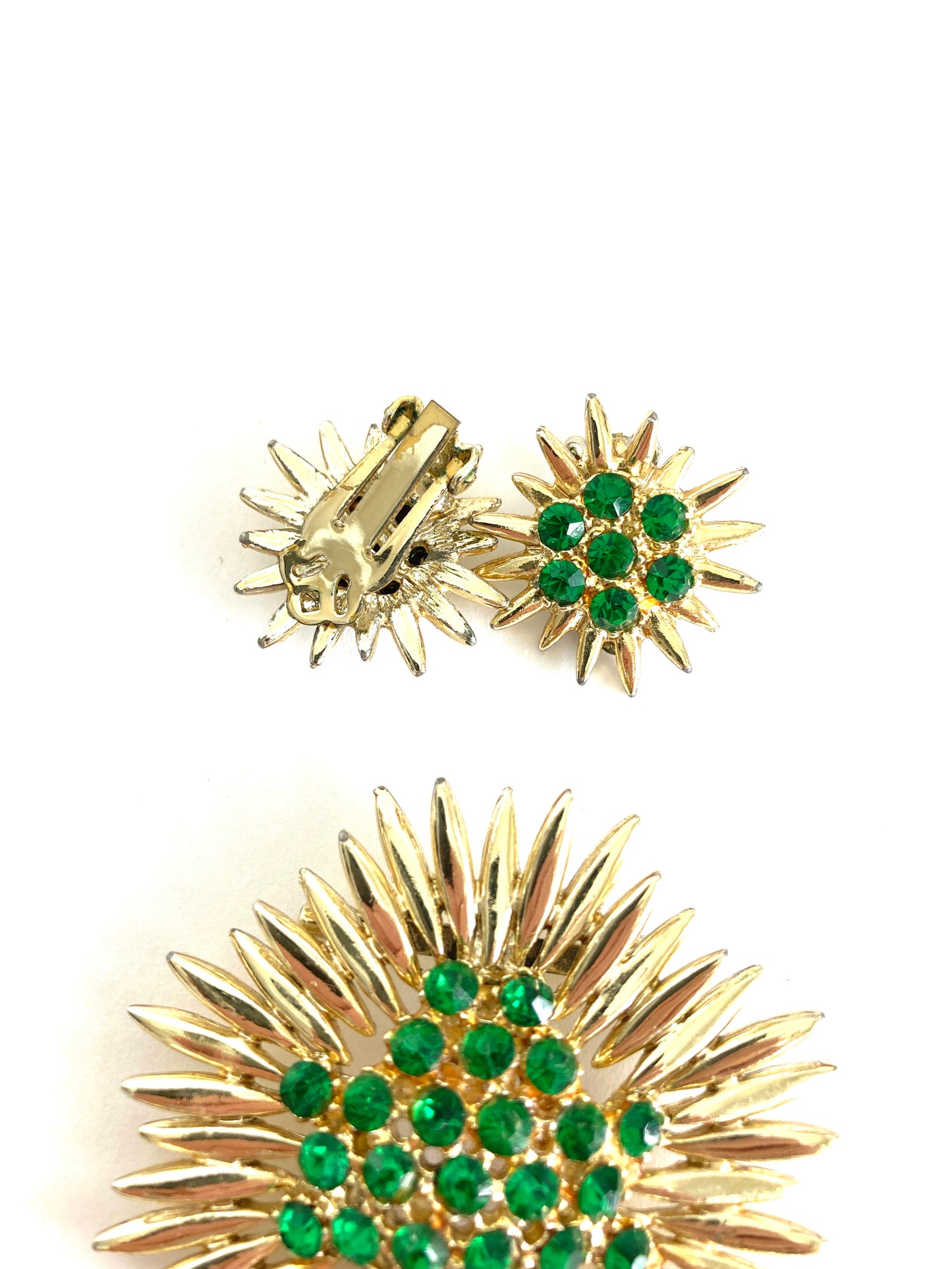 Starburst Brooch and Earrings Set in Green and Gold