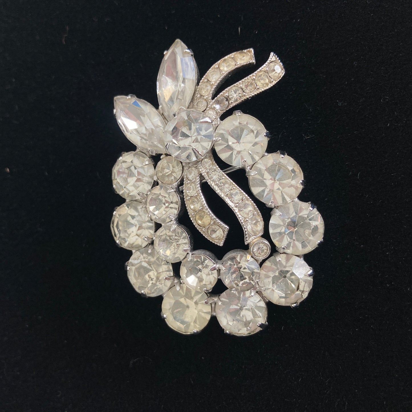 Eisenberg Ice Swarovski Crystal Rhodium Brooch