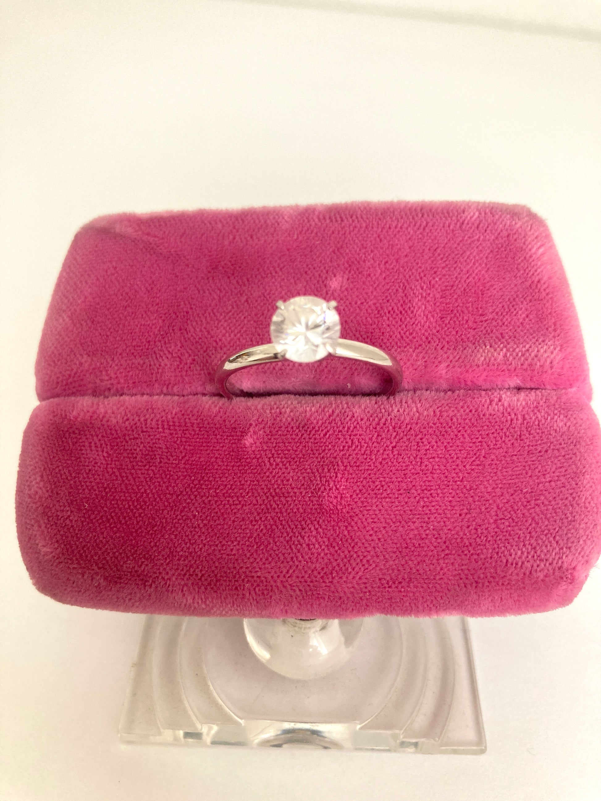 Lindenwold Sterling 1k CZ Solitaire Ring Size 9 1/2