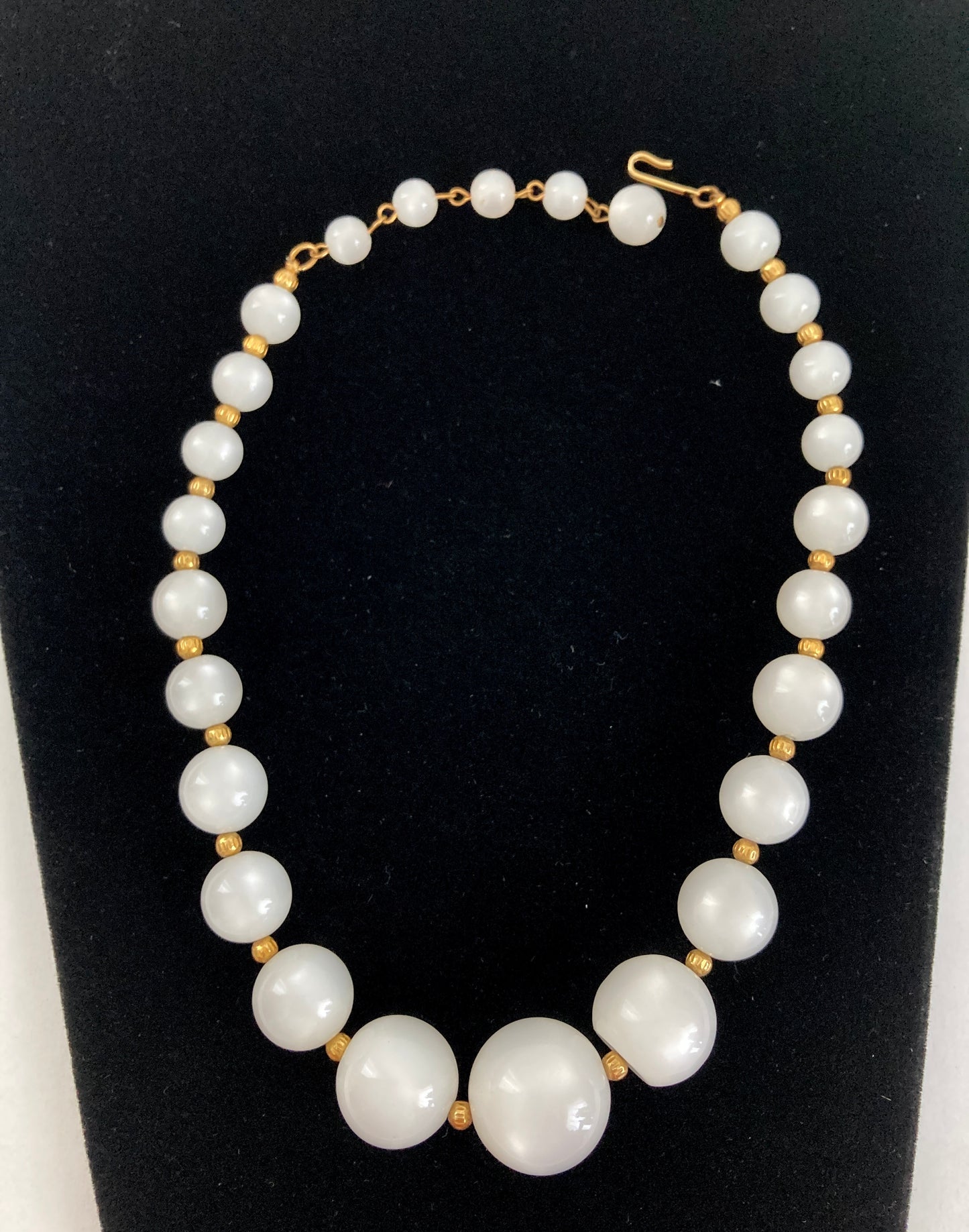 White Moonglow Graduated Bead Necklace Gold Spacers