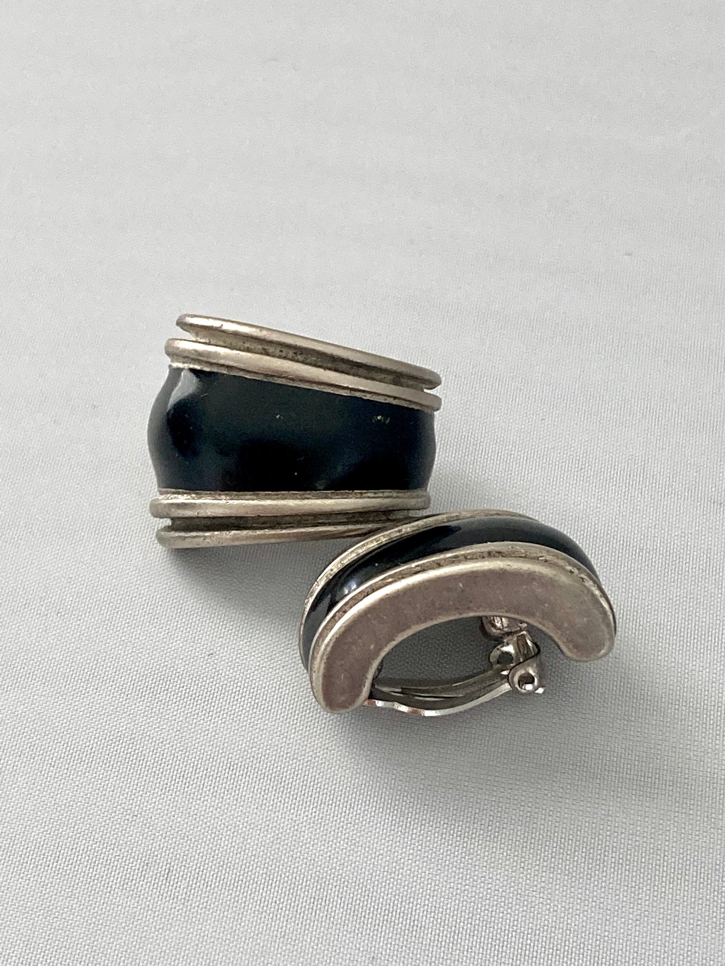 Vintage Pewter Black Enamel Earrings by Erwin Pearl