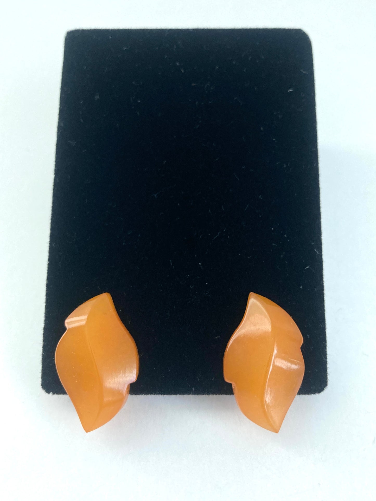 Chunky Lucite Leaf Earrings in Butterscotch