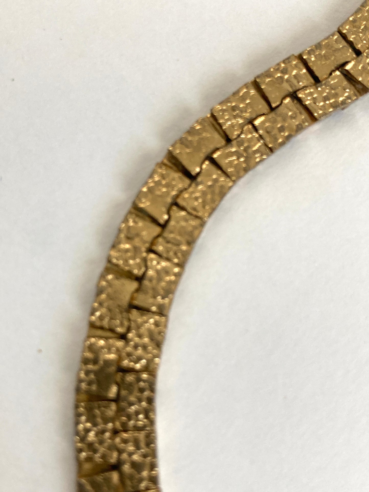 Gold Tone Textured Flat Link Nugget Bracelet w/Hearts