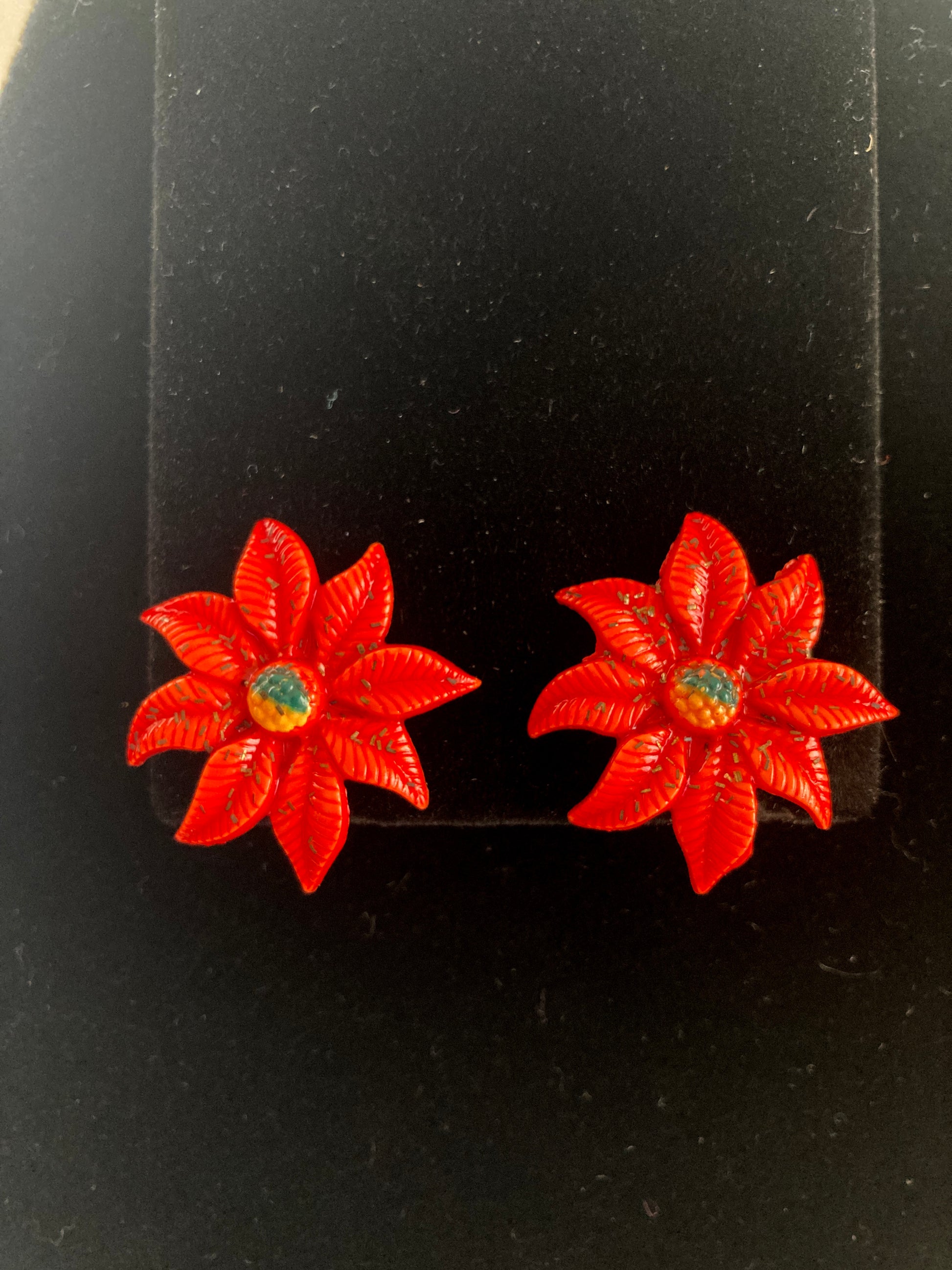 Poinsettia Earrings Vintage Clip-Ons