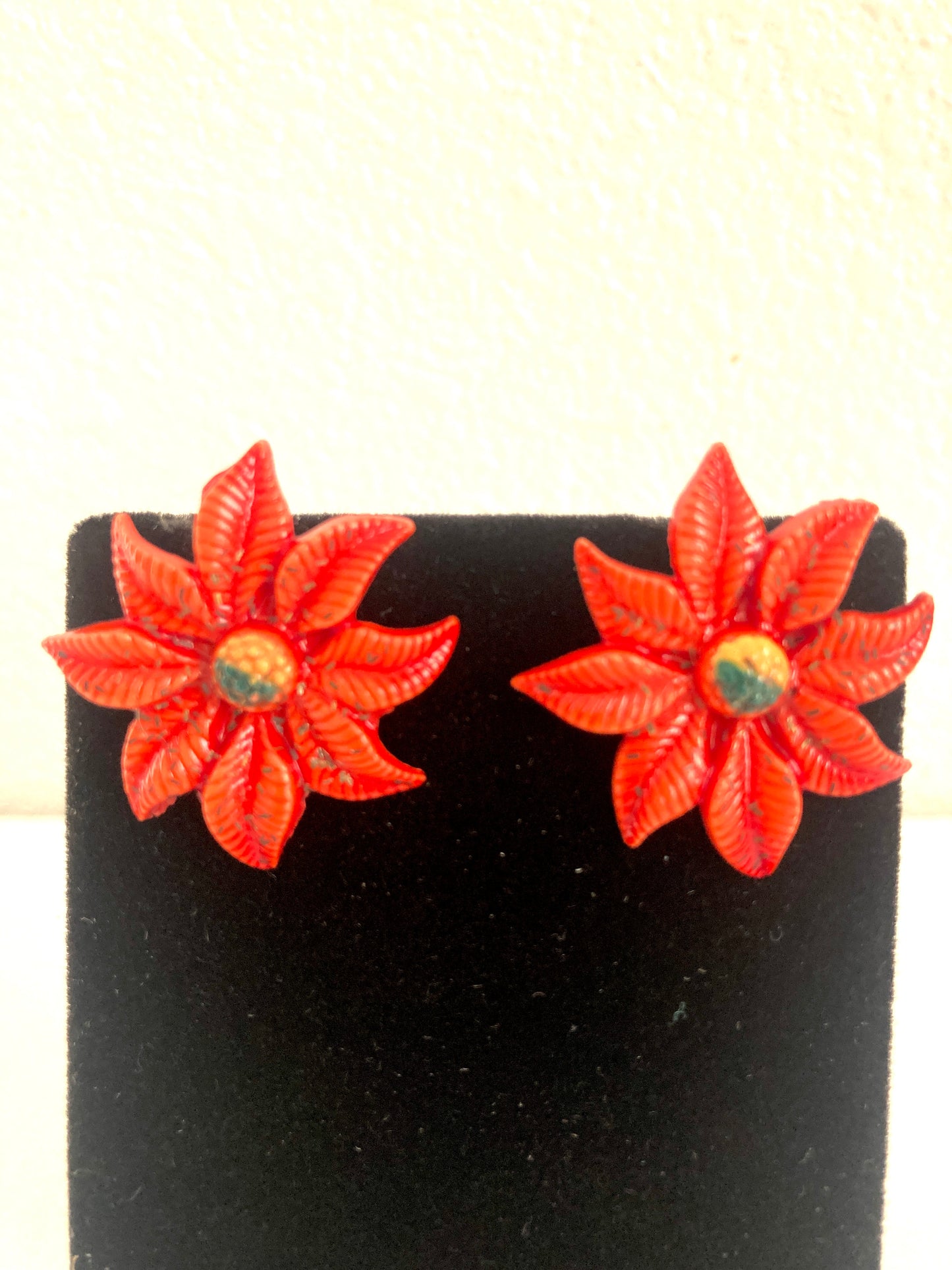 Poinsettia Earrings Vintage Clip-Ons