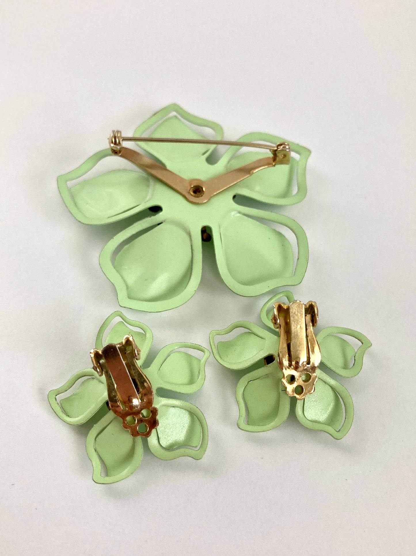 Green Enamel Flower Pin and Earrings Set