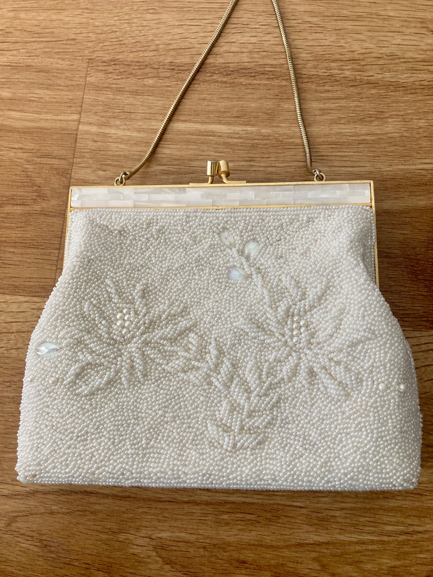 Vintage White Beaded Handbag w/ Mother of Pearl
