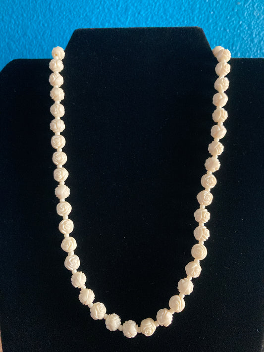 Cream Colored Beaded Roses Necklace