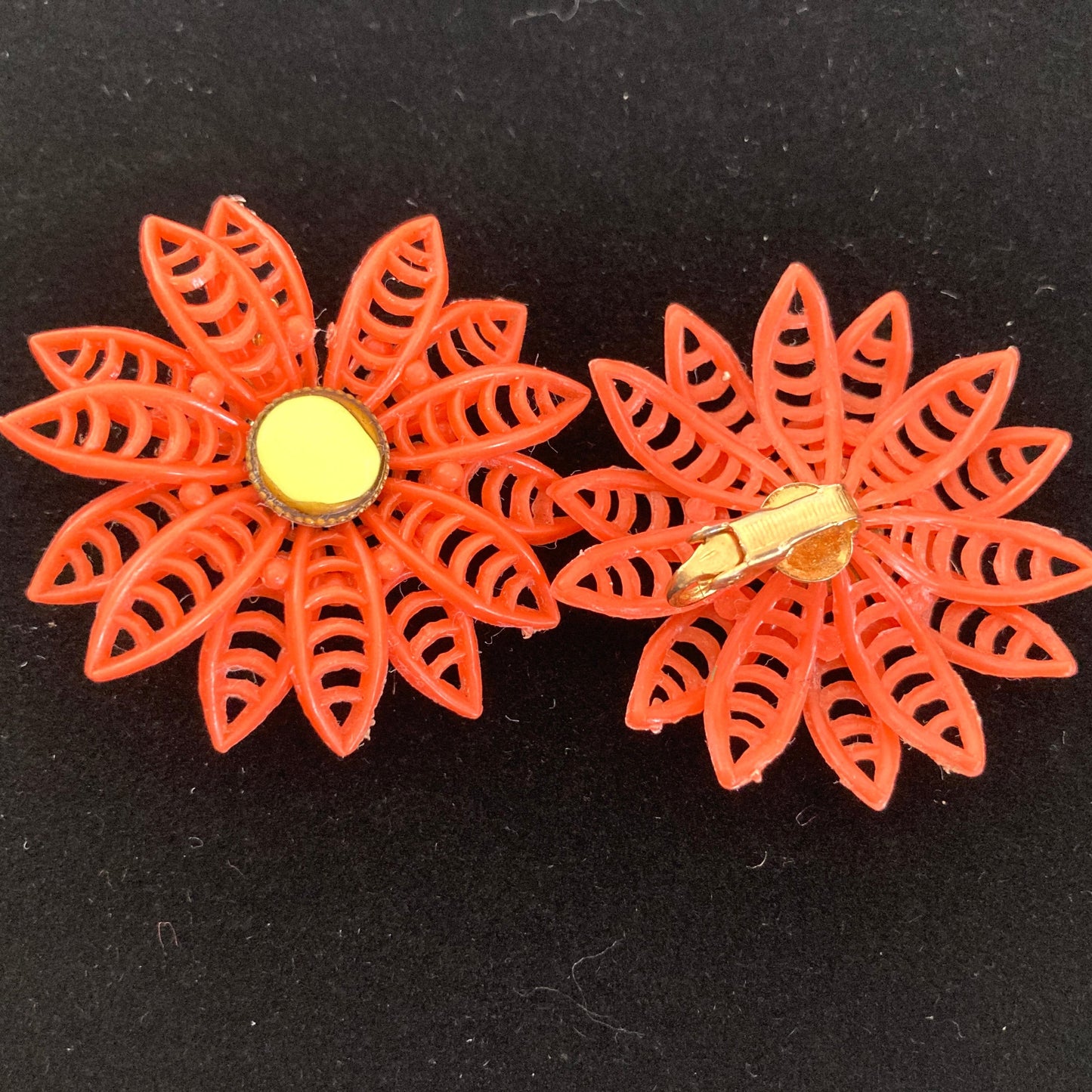1950s Coral Soft Plastic Flower Earrings