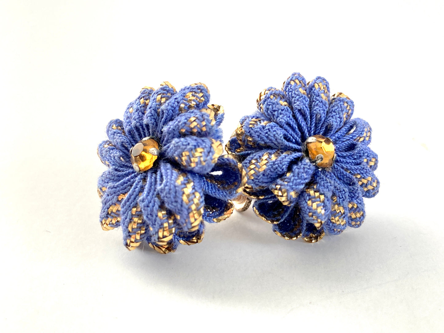 Vintage RickRack Flower Earrings