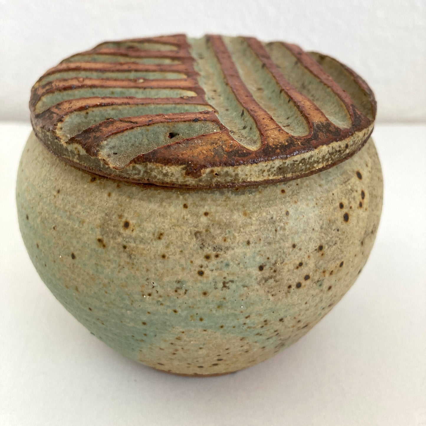 Studio Pottery Lidded Jar/Trinket Box