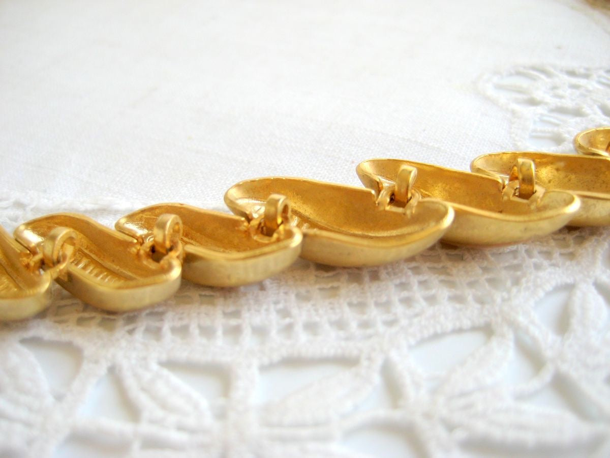 Gold Tone & Apricot Enamel Necklace