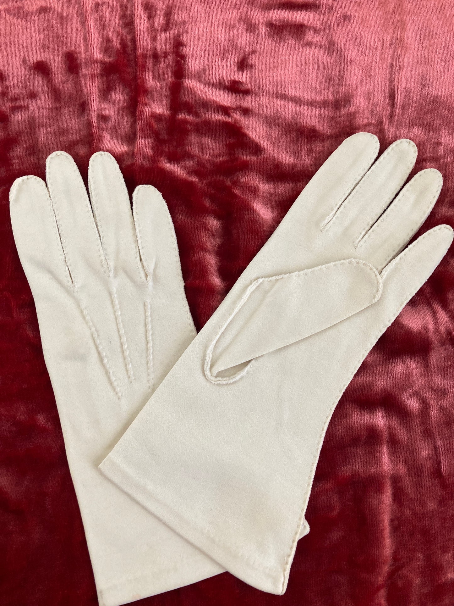 Cream Cotton Fownes Ladies Wrist Length Gloves Size 6 1/2