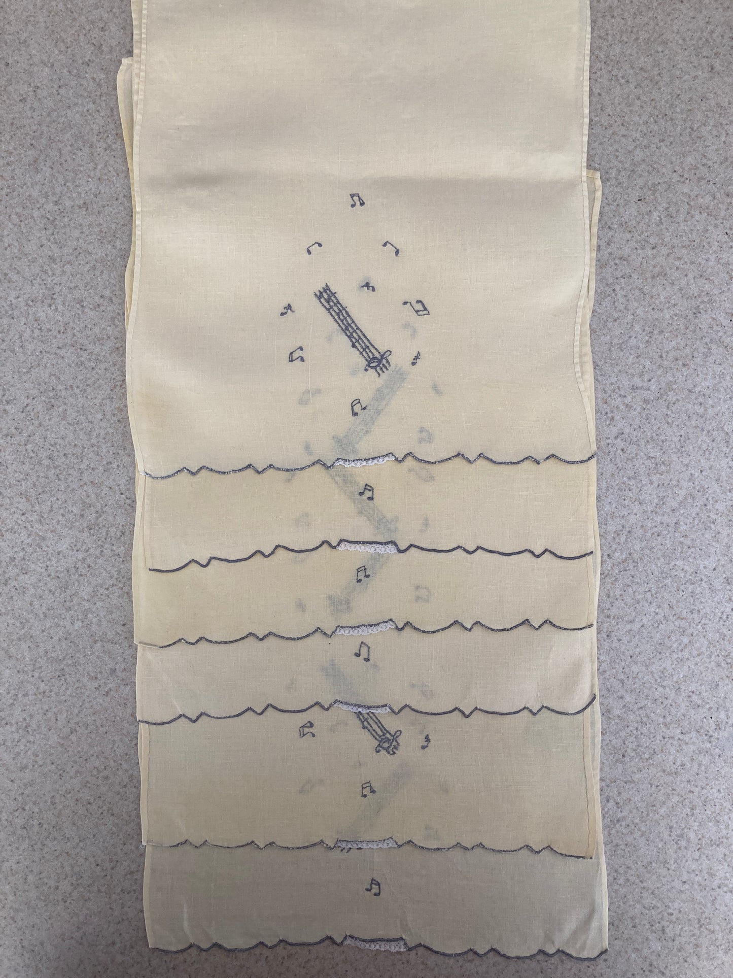 Vintage Fingertip/Guest Towels Musical Notes Set of Six