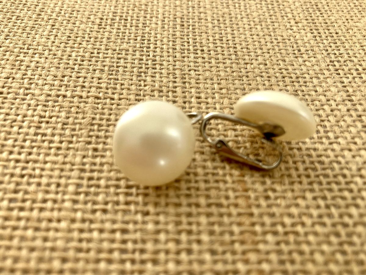 Vintage Cream Pearl Button Clip on Earrings