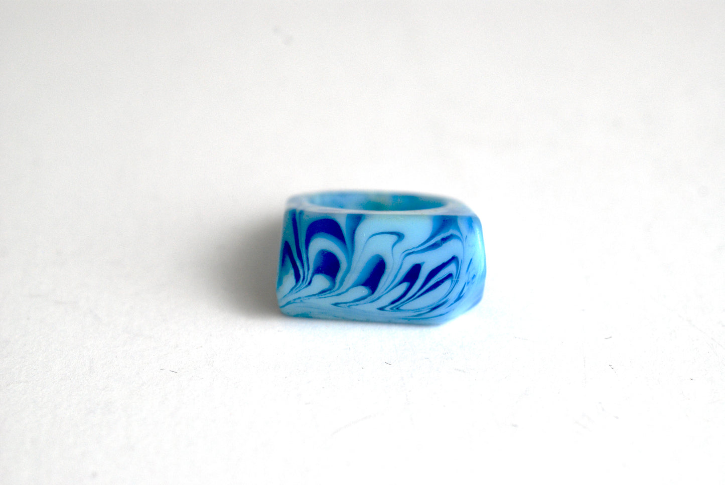 Blue Swirl Lucite Ring size 7 1/2