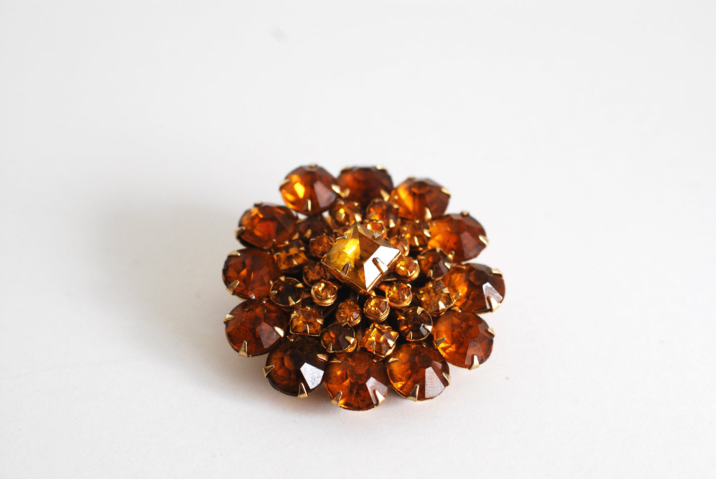 Small Topaz Rhinestone Starburst Brooch