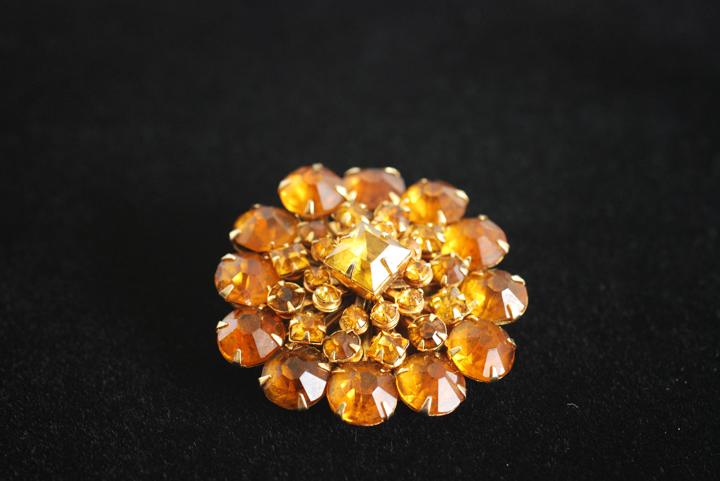 Small Topaz Rhinestone Starburst Brooch