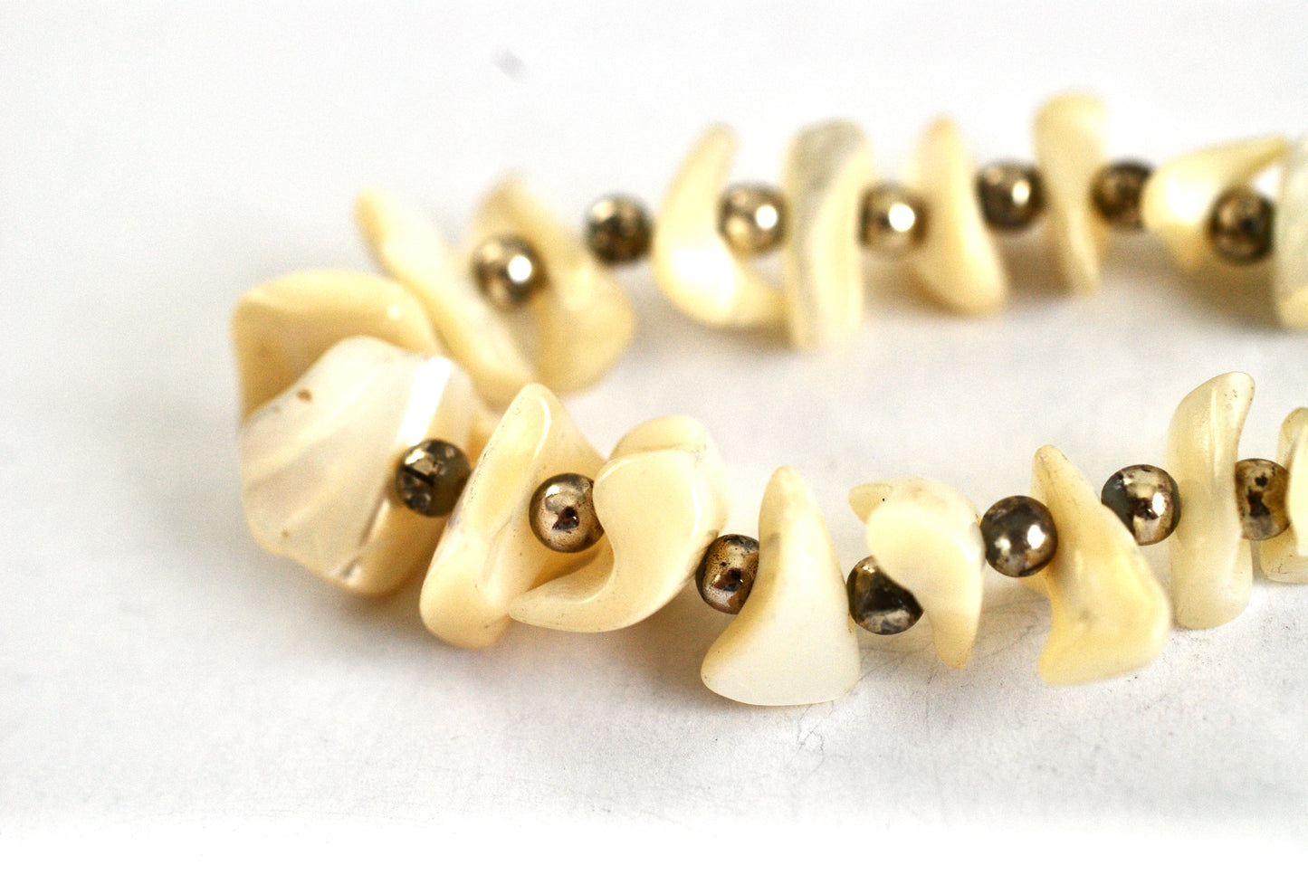 Vintage 1970s Chunky BoHo Style Mother of Pearl Necklace