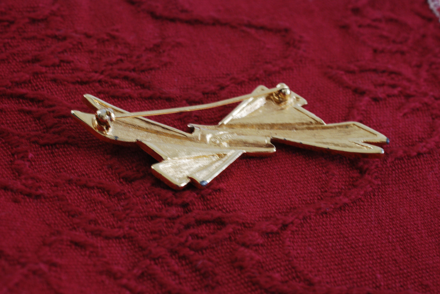Abstract Bow Brooch by Monet in Gold